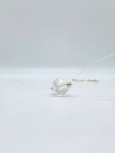 Minimalistiskt halsband i silver 925 med klar facetterad kristall