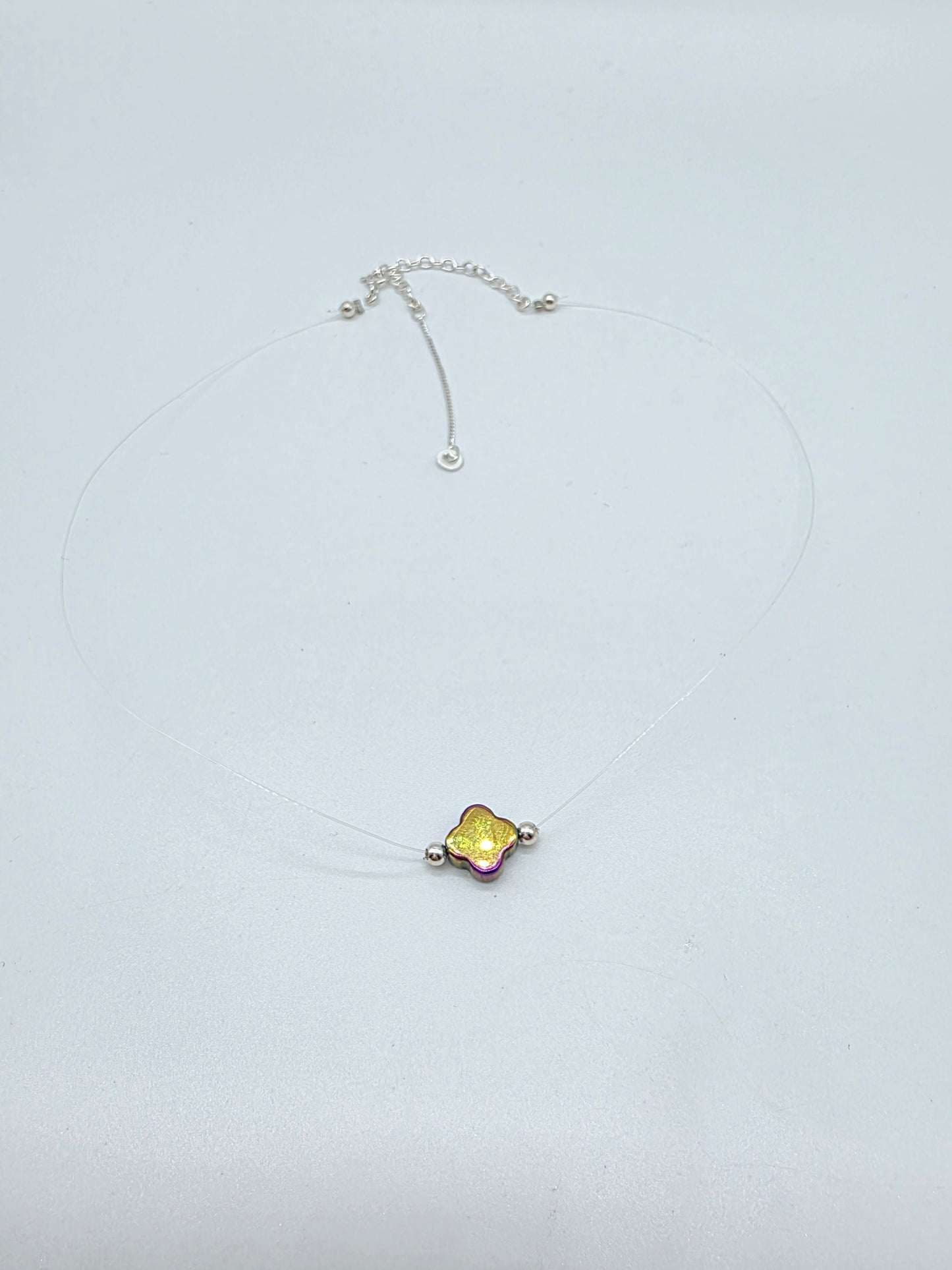 Minimalistiskt halsband i silver 925 med iriserande kristall