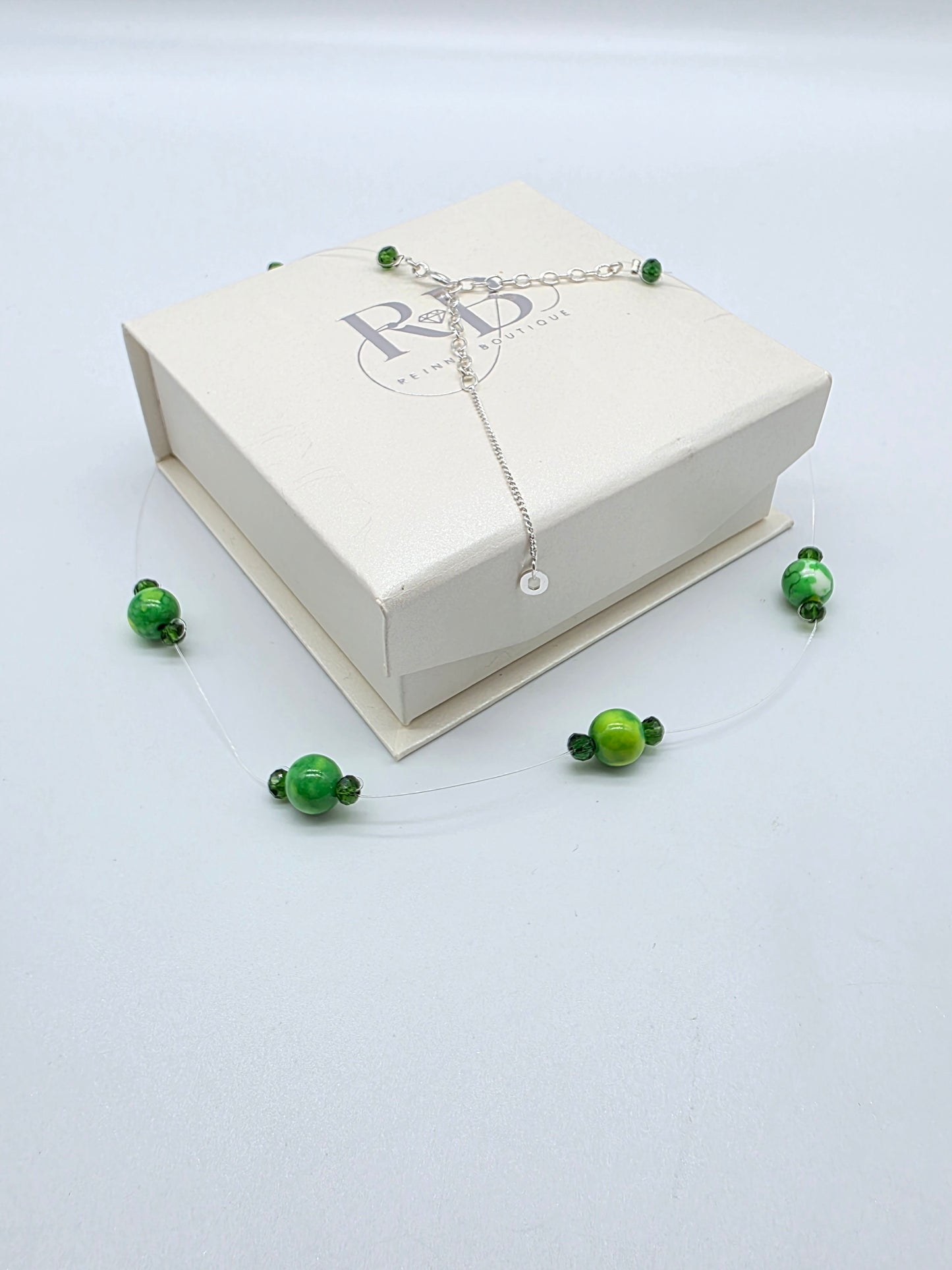 Floating halsband i silver 925 med gröna kristaller