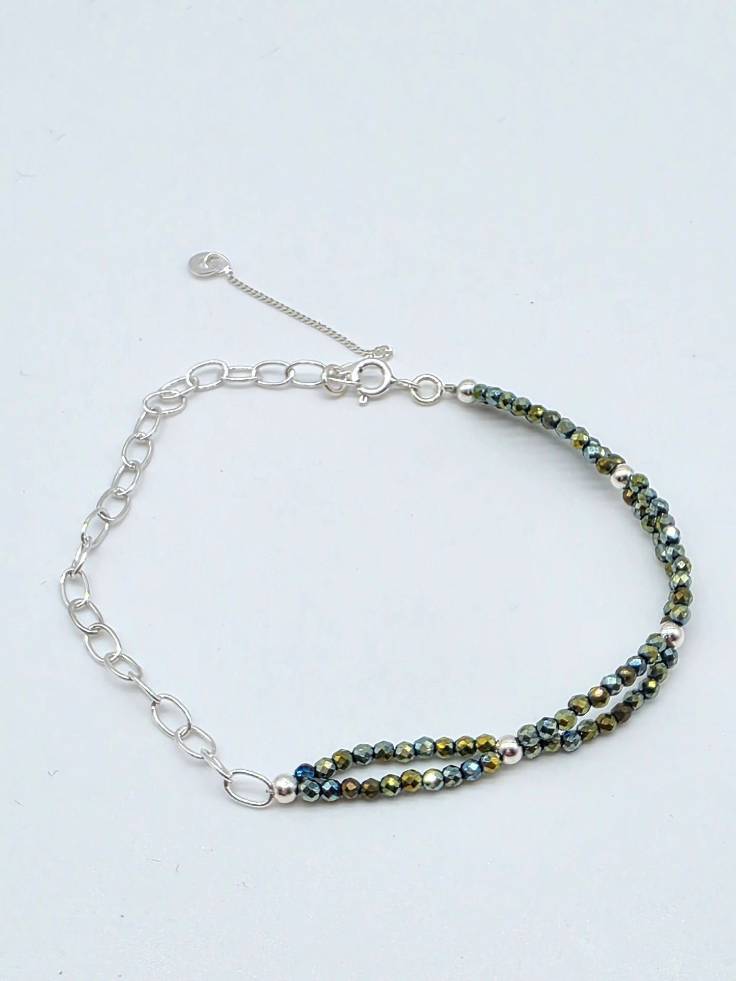 Armband i silver 925 med gröntonade kristaller