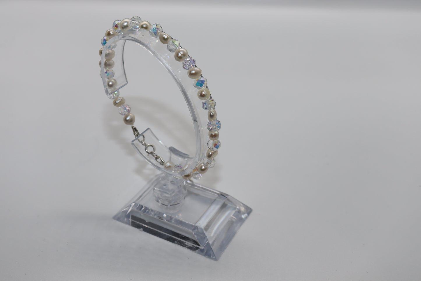 Elegant Armband i Silver med Kristaller