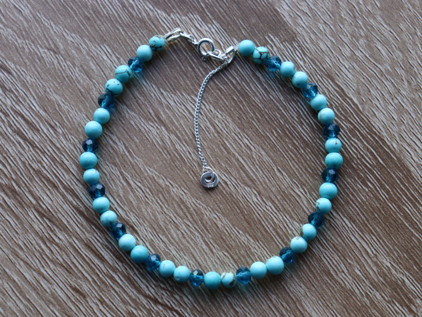 Elegant Armband i Silver med Kristaller