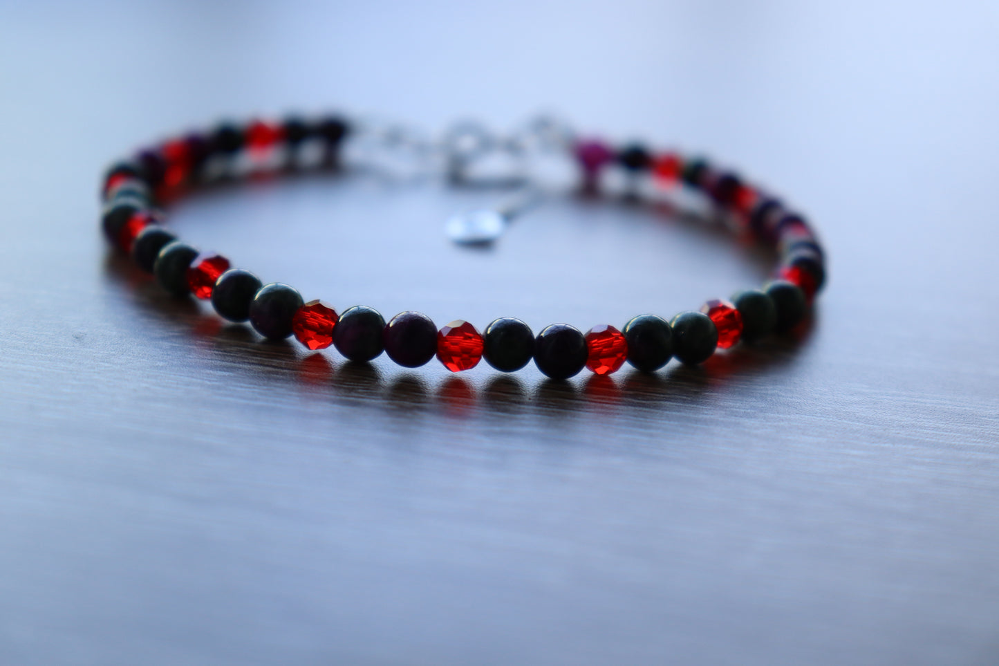 Elegant Armband i Silver med Kristaller