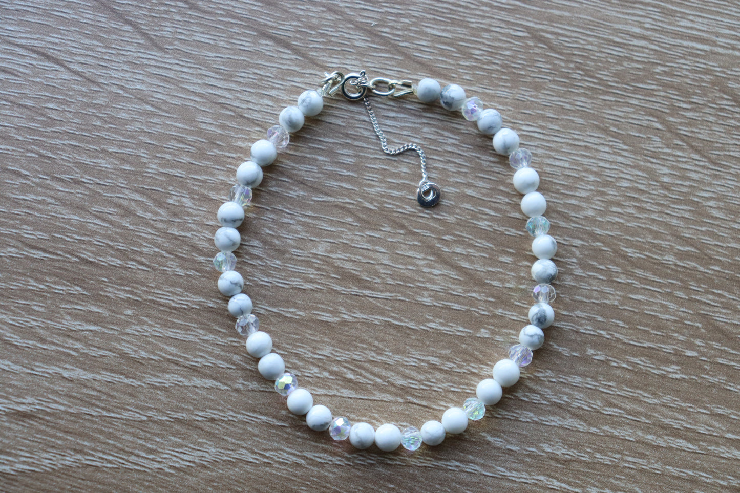 Elegant Armband i Silver med Kristaller