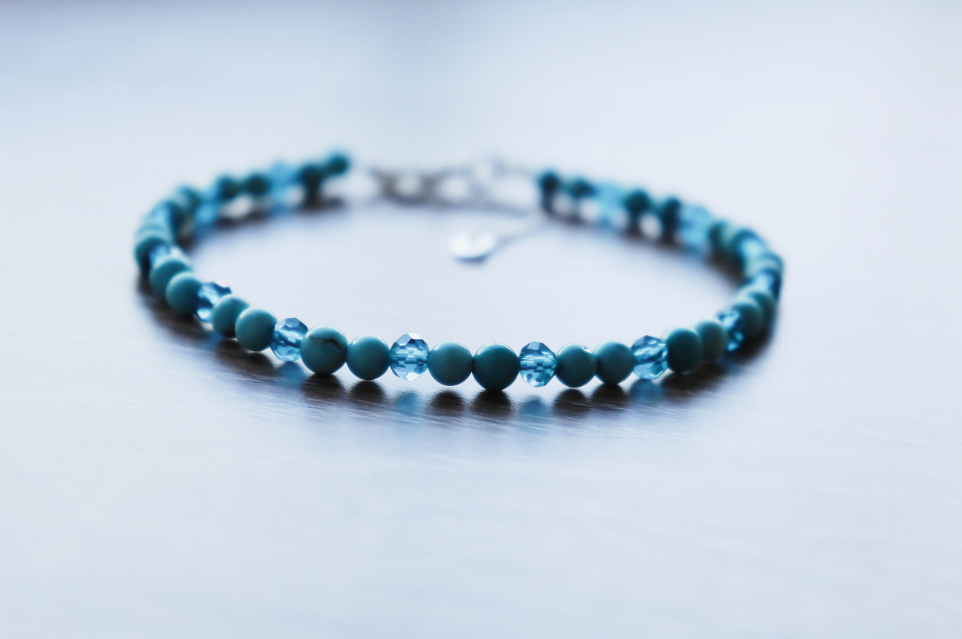 Elegant Armband i Silver med Kristaller