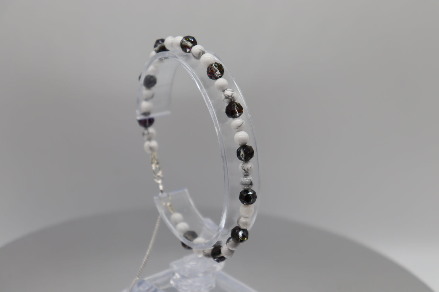Elegant Armband i Silver med Kristaller
