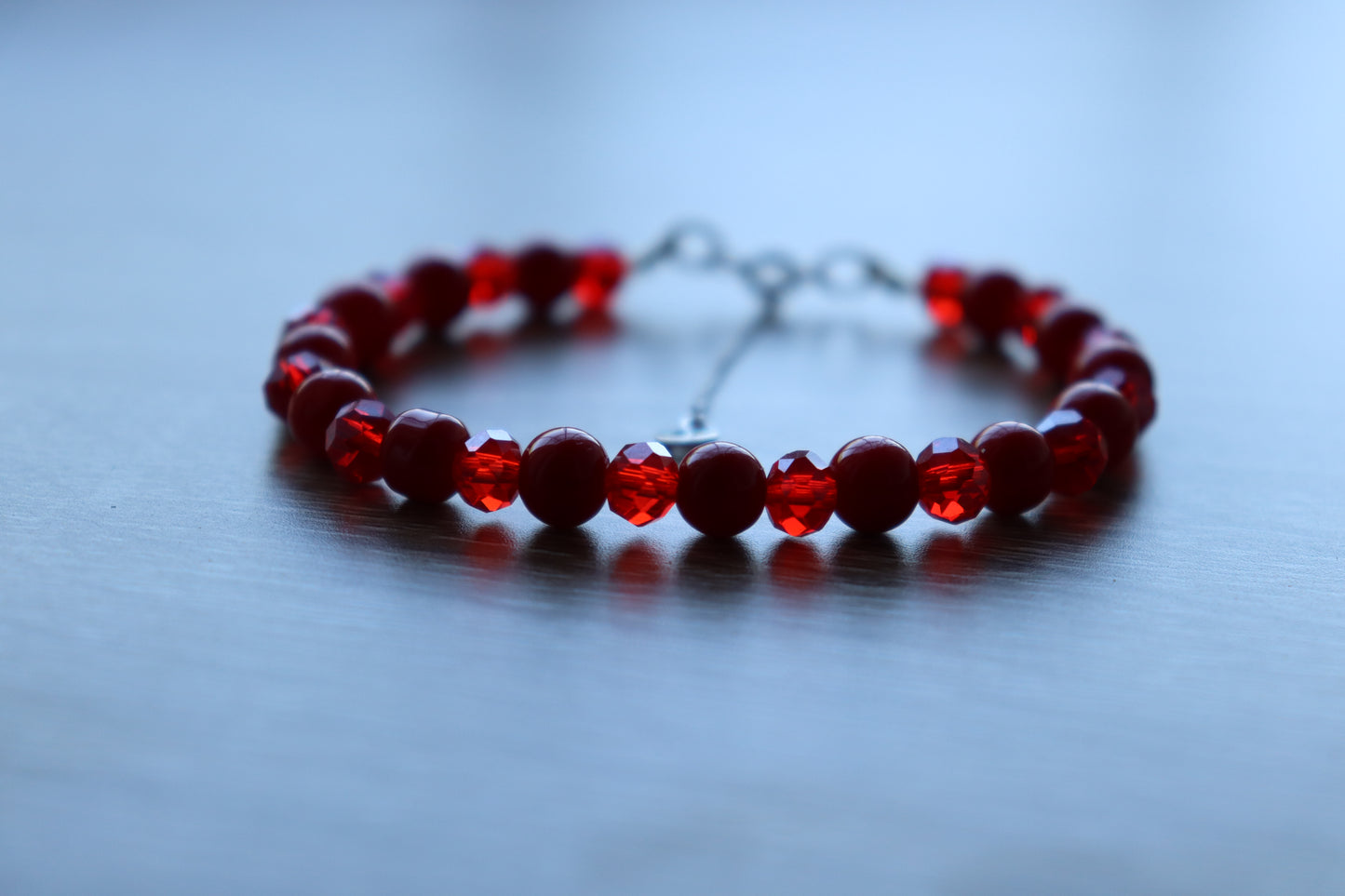 Elegant Armband i Silver med Kristaller