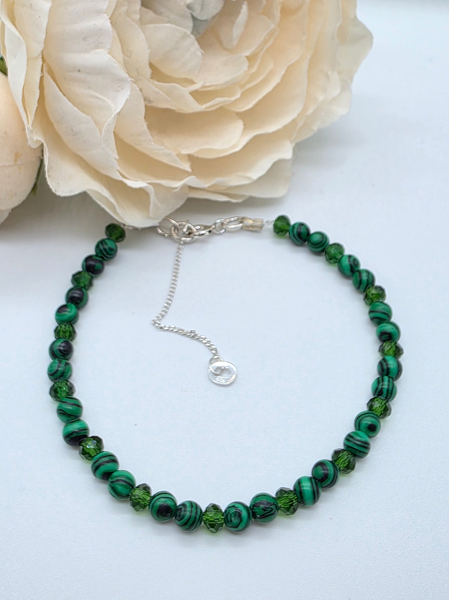 Elegant Armband i Silver med Kristaller